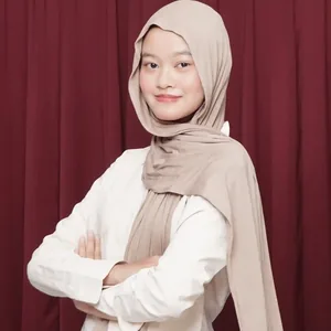 Arinda Zakia - CorporateGifts.ID